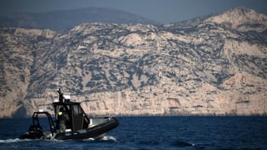 Patrouille de la police de l'environnement dans le parc national des calanques, en février 2018