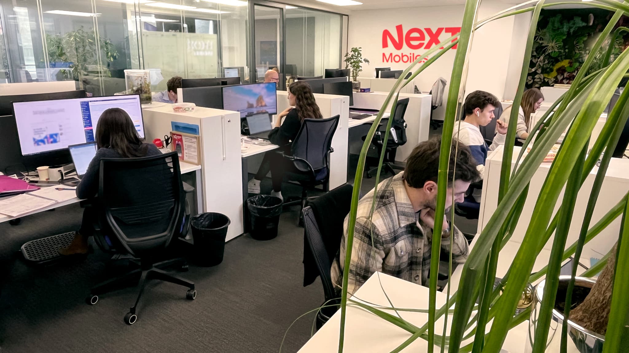 Les locaux de Next Mobiles à Paris regroupent aussi le service client