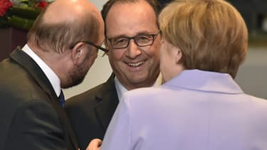 François Hollande et Angela Merkel espèrent un accord pour samedi.