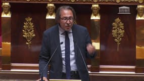 "Je refuse que l'aide à mourir devienne une réponse à l'effondrement de notre système de santé et de soins" martèle Jérôme Guedj 