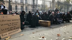 Des commerçants, des hôteliers ou encore des indépendants ont manifesté ce lundi à Lyon. Ils demandent notamment au gouvernement de sauver les fêtes de fin d'année.