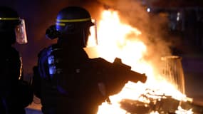 CRS à Paris le 21 mars