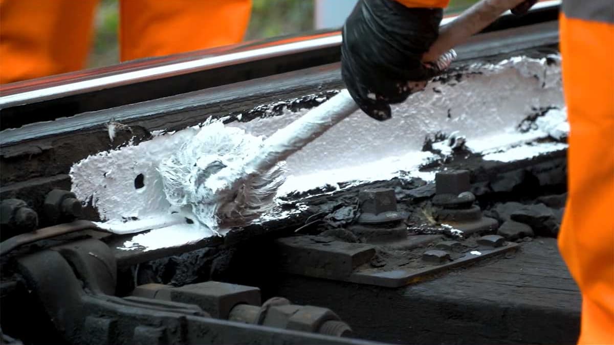 Bazı Kabinlerde 40°C, Rayları 70°C'ye Isıtan Sıcak Hava Dalgasıyla SNCF Nasıl Başa Çıkıyor?