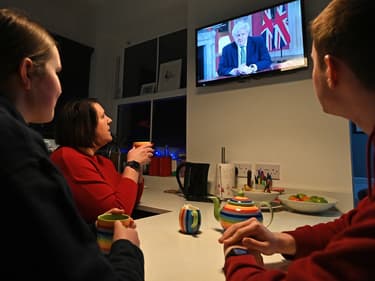 Les familles anglaises ont été invitées à rester chez elles