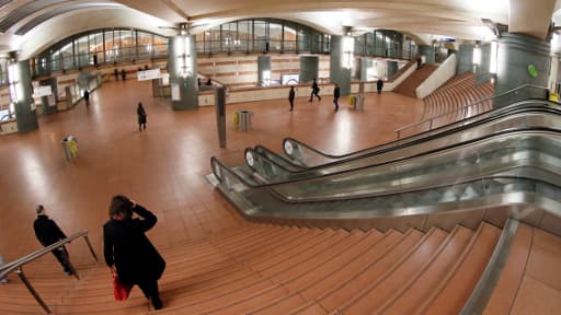 La RATP met en cause la fragilité du matériel pour justifier le remplacement de 30 escalators en 2015.