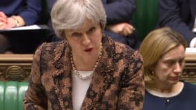 Theresa May s'exprime devant les députés britanniques, le 12 mars 2018, à Londres. 