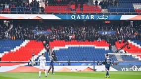 Des supporters du PSG contre Bordeaux le 13 mars 2022