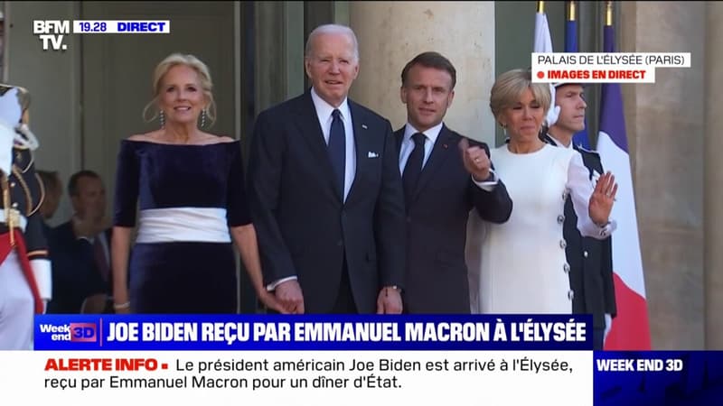 Dîner d'État: Joe et Jill Biden reçus par Emmanuel et Brigitte Macron sur le perron du palais de l'Élysée