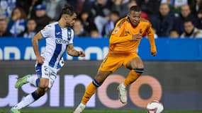 Kylian Mbappe au duel avec Aldria Alti lors du match Leganes-Real Madrid (0-3, Liga), le 24 novembre 2024