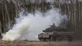 Image d'illustration - Des soldats polonais et ukrainiens s'entrainant sur des chars Leopard 2 à Swietoszow en Pologne, en février 2023