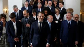 Le nouveau gouvernement réuni à l'Elysée après son premier Conseil des ministres, le 18 mai 2017