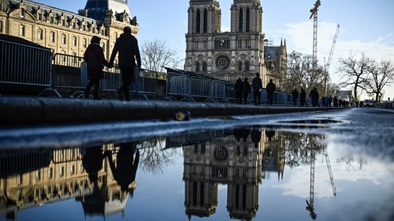 le président ukrainien Volodymyr Zelensky est arrivé à Paris