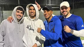 Kylian Mbappé au padel avec Achraf Hakimi et Arnau Tenas, en novembre 2024
