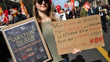 Une manifestante contre la réforme du choc des savoirs à Paris le 19 mars 2024. 