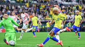 Livakovic Neymar