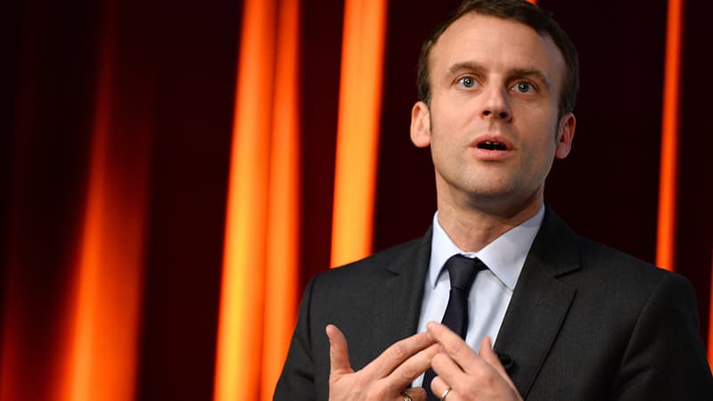 Emmanuel Macron le 13 avril 2016 lors d'une conférence à l'école Telecom ParisTech de Paris.