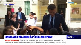 "C'est qui ton joueur préféré?": les enfants de l'école Menpenti à Marseille échangent avec Emmanuel Macron