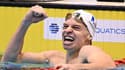 La joie de Léon Marchand après son record du monde du 400m 4 n aux Mondiaux de natation le 23 juillet 2023