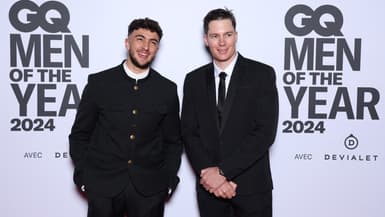 Le youtubeur Inoxtag et l'alpiniste Mathis Dumas lors d'une cérémonie GQ à Paris, le 20 novembre 2024.