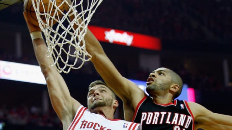Chandler Parsons face àNicolas Batum