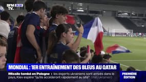 Mondial 2022: le premier entraînement des Bleus au Qatar, sous les yeux de jeunes supporters