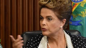Dilma Rousseff lors d'une réunion ministérielle sur le virus Zika, le 1er février 2016.