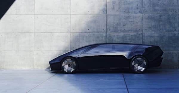 La commercialisation d'un véhicule dérivé de ce concept-car est annoncée pour 2026. 