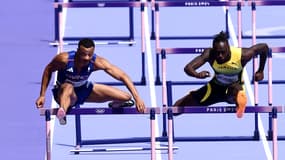 Sasha Zhoya lors des séries du 110m haies des JO de Paris 2024, le 4 août 2024