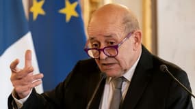 Jean-Yves Le Drian appelle de ses voeux un gouvernement taliban "représentatif qui réponde aux aspirations de la population".