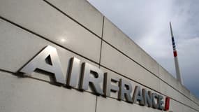 Au sixième jour de grève, la direction d'Air France a décidé de proposer aux syndicats une solution de sortie de crise. (image d'illustration)