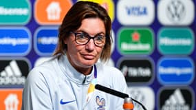 Corinne Diacre face à la presse, le 26 juillet 2022