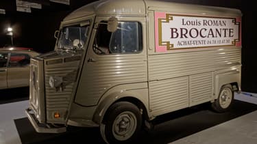 LA fourgonnette de Louis la brocante exposée au dernier Mondial de l'auto