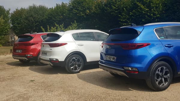 Une star des ventes en France mérite bien sa petite photo de Sportage bleu-blanc-rouge.