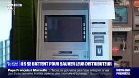 Dans un village des Pyrénées-Atlantiques, le combat des habitants pour sauver leur distributeur de billets