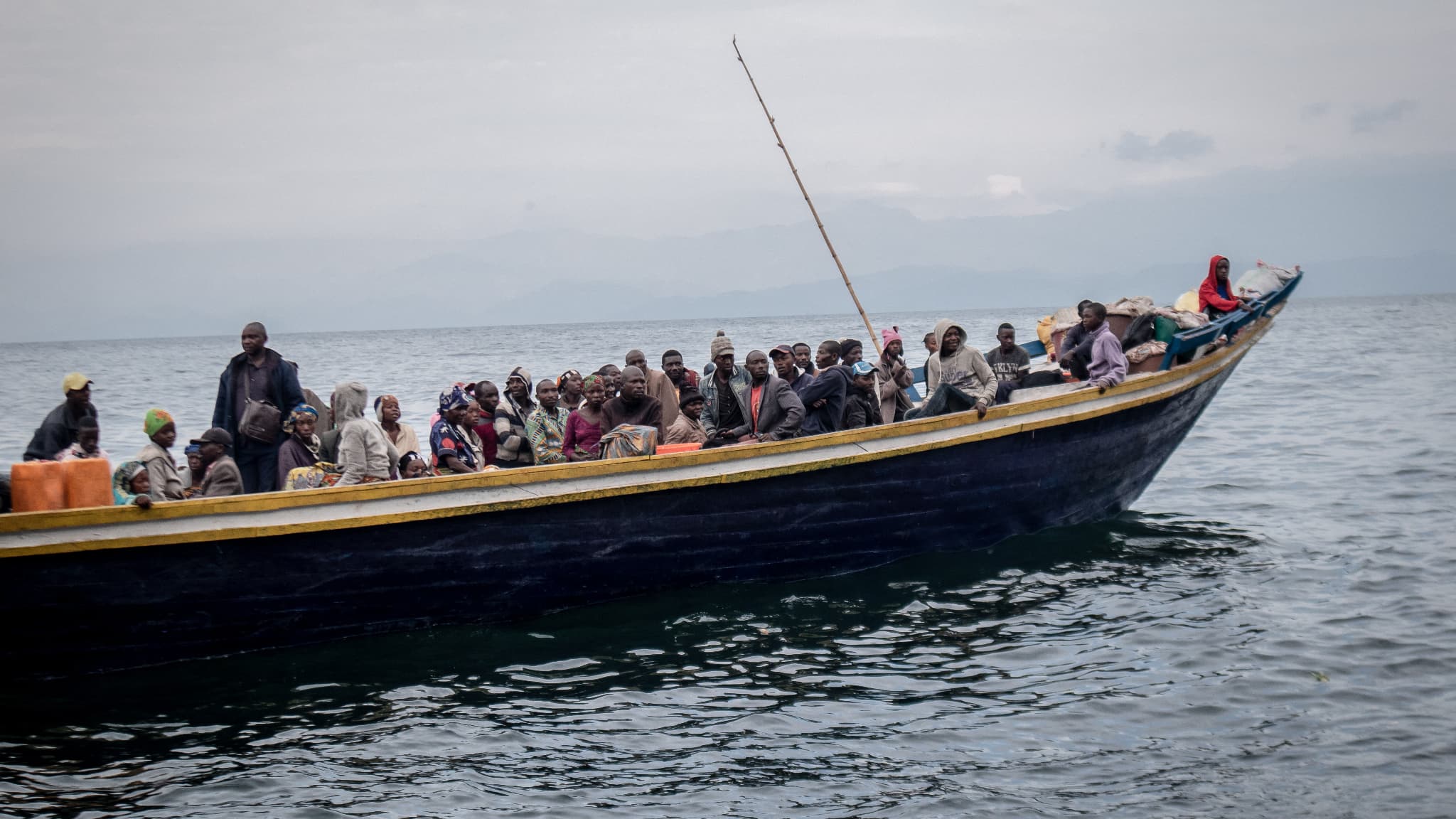 L'exil se fait aussi par bateau L'exil se fait aussi par bateau