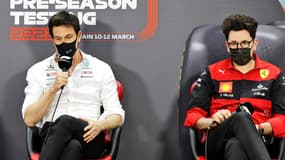 Toto Wolff et Mattia Binotto, à Bahreïn le 10 mars 2022