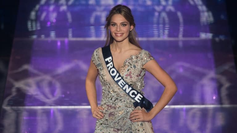 Miss Provence April Benayoum pendant le concours Miss France 2020, au Puy-du-Fou, le 20 décembre 2020