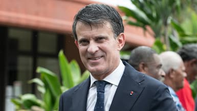 Le ministre des Outre-mer, Manuel Valls, à Nouméa en Nouvelle-Calédonie le 22 février 2025