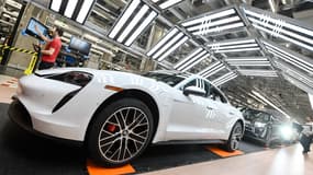 L'usine Porsche près de Stuttgart (Allemagne) où est assemblée la Taycan.