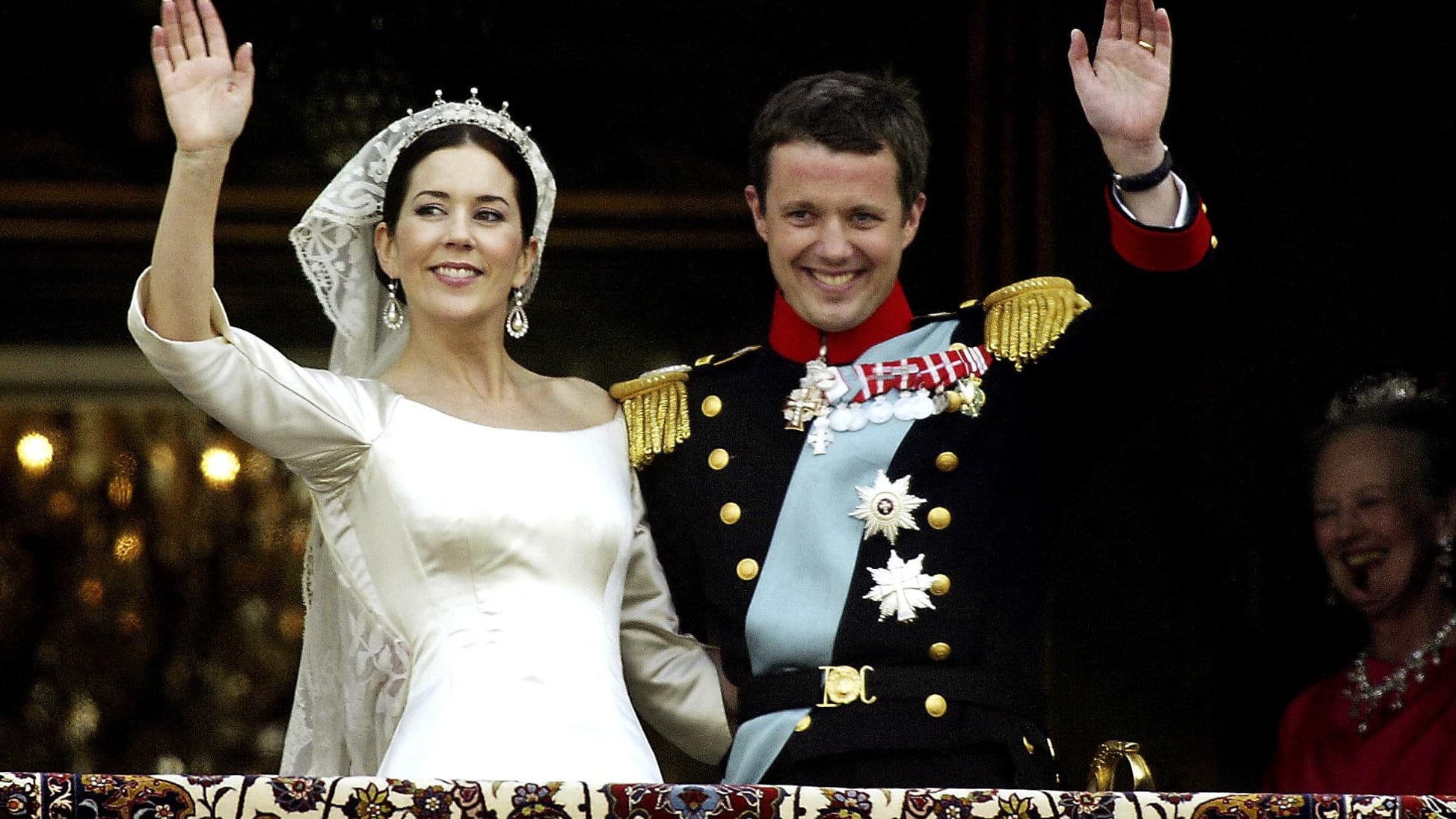 Le mariage de Frederik et Mary du Danemark, le 14 mai 2004, à Copenhague. Le mariage de Frederik et Mary du Danemark, le 14 mai 2004, à Copenhague.