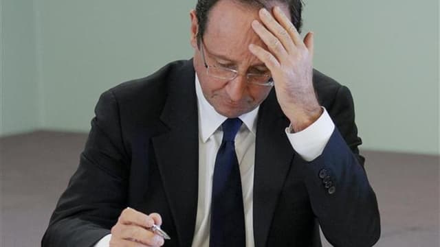 Le projet présidentiel de François Hollande surestime de 15% les recettes fiscales attendues, selon L'Institut Montaigne, un think tank proche du patronat, selon Les Echos de jeudi. /Photo prise le 13 mars 2012/REUTERS/Robert Pratta