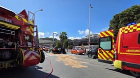 Les pompiers des Alpes-Maritimes en intervention sur l'autoroute urbaine sud à Nice le jeudi 8 mai 2025