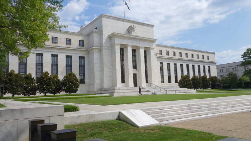 La publication des minutes de la dernière réunion du FOMC ont provoqué une nouvelle phase de baisse du dollar.
