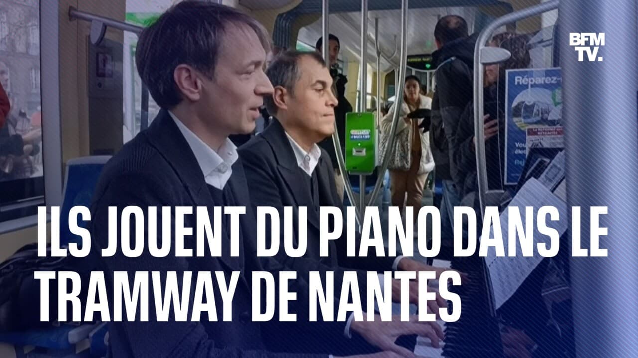 These two pianists introduce classical music in the Nantes tramway