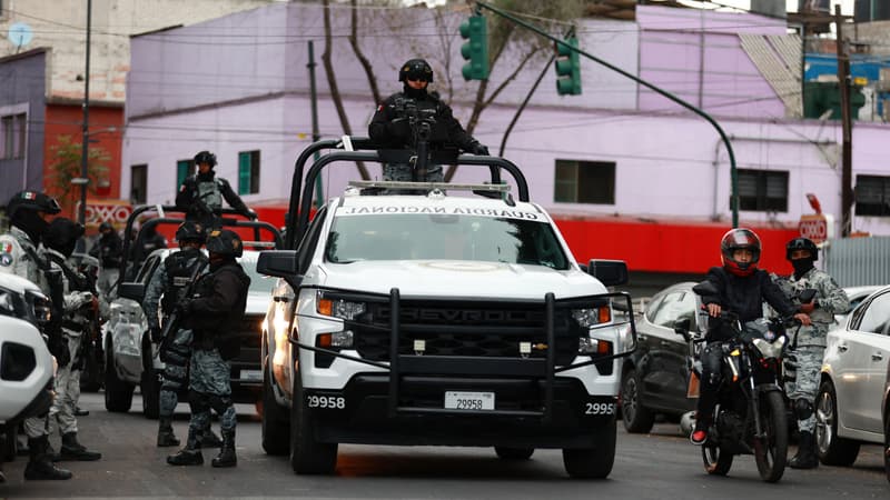 Flambée des violences au Mexique après la mort du chef de cartel "El Mencho", les États-Unis appellent leurs concitoyens à rester "à l'abri"