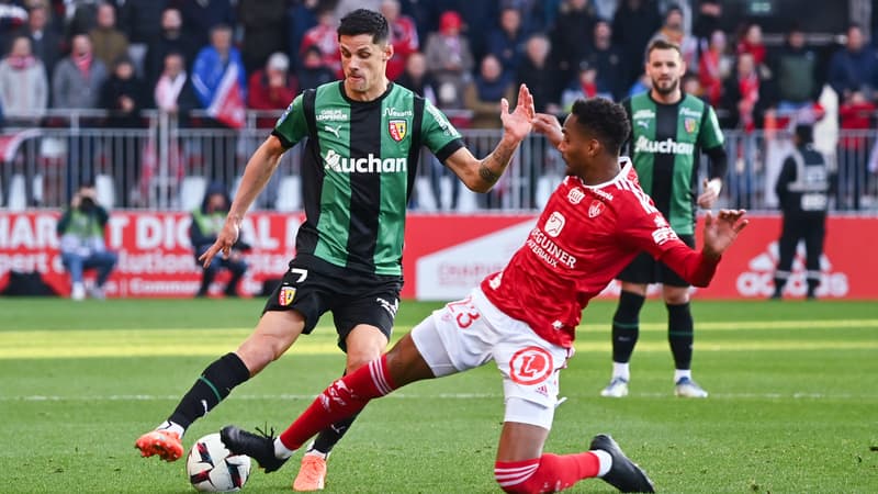 Ligue 1: la folle vidéo de Lens pour dénoncer les erreurs d'arbitrage à Brest