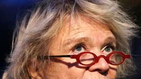 Selon Europe 1, l'eurodéputée d'Europe Ecologie-Les Verts Eva Joly a été mise en examen pour diffamation envers Florence Woerth, la femme de l'ancien ministre Eric Woerth. /Photo prise le 18 novembre 2010/REUTERS/Stéphane Mahé