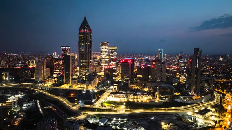 Les nouveaux résidents exonérés d'impôts sur les revenus pendant 20 ans: la Turquie veut devenir un géant financier mondial et se rêve en nouvelle Singapour ou Hong Kong
