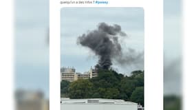 Un feu est en cours à Poissy ce mardi 13 août 2024