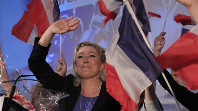 L'heure du bilan approche pour la première campagne présidentielle de Marine Le Pen, qui tient ce mardi soir au Zénith de Paris son dernier meeting avant le premier tour et rêve toujours d'un score historique pour le Front national. /Photo prise le 15 avr